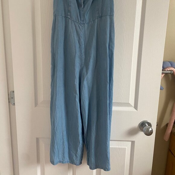 Old Navy jumpsuit - Picture 2 of 2